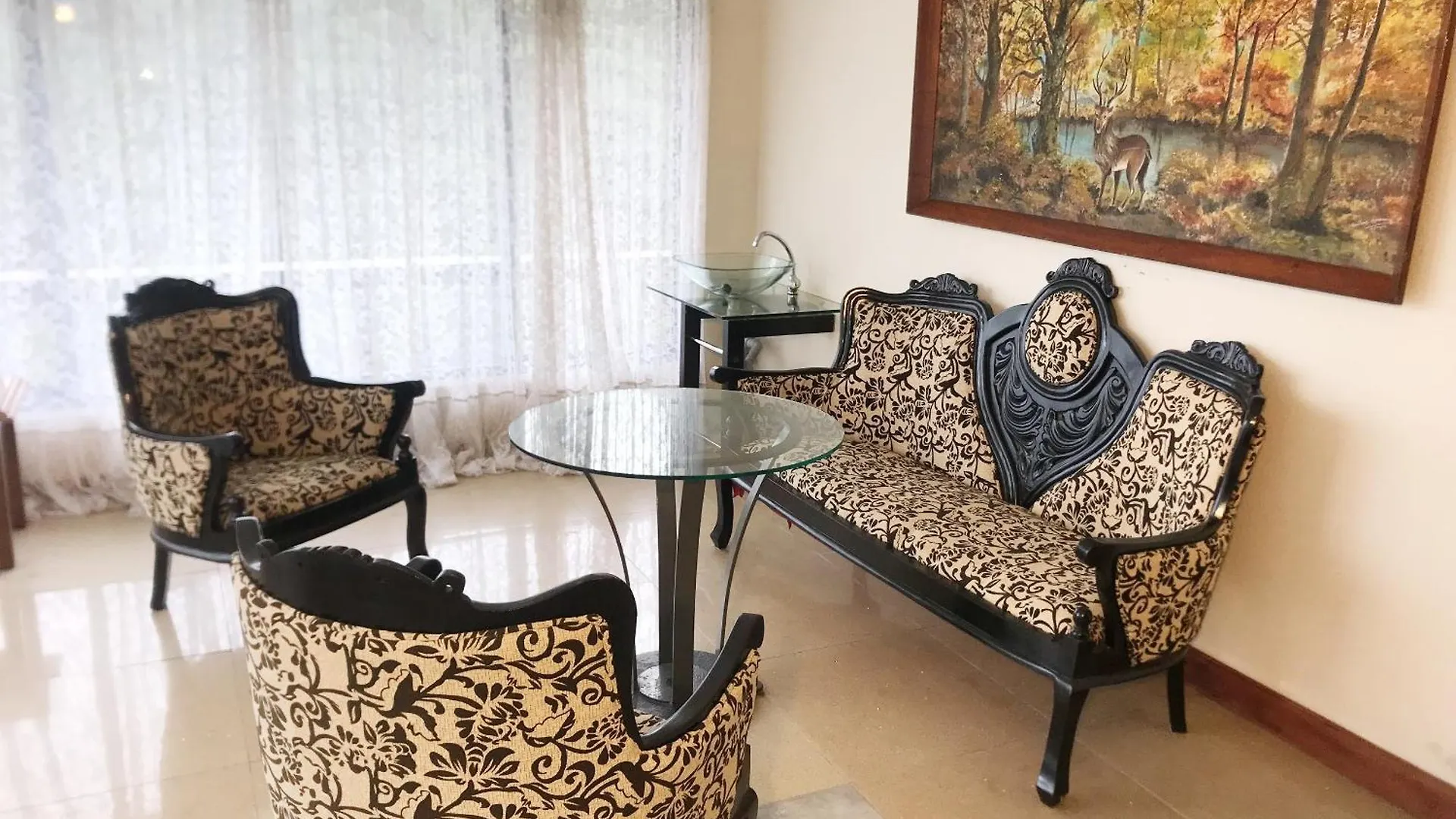 Nature Resort Layathraa Kandy Hotell