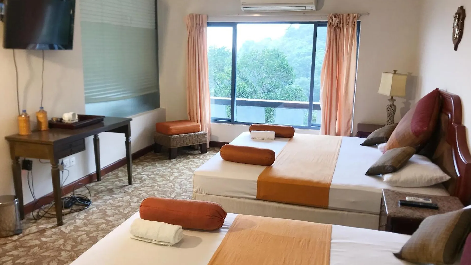 Nature Resort Layathraa Kandy